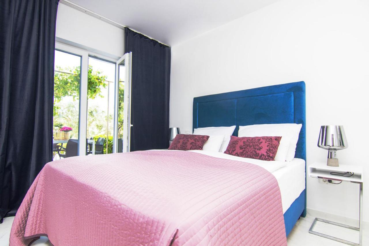 Marina Di Portapisana Luxury Private Villa Krk Town Eksteriør bilde