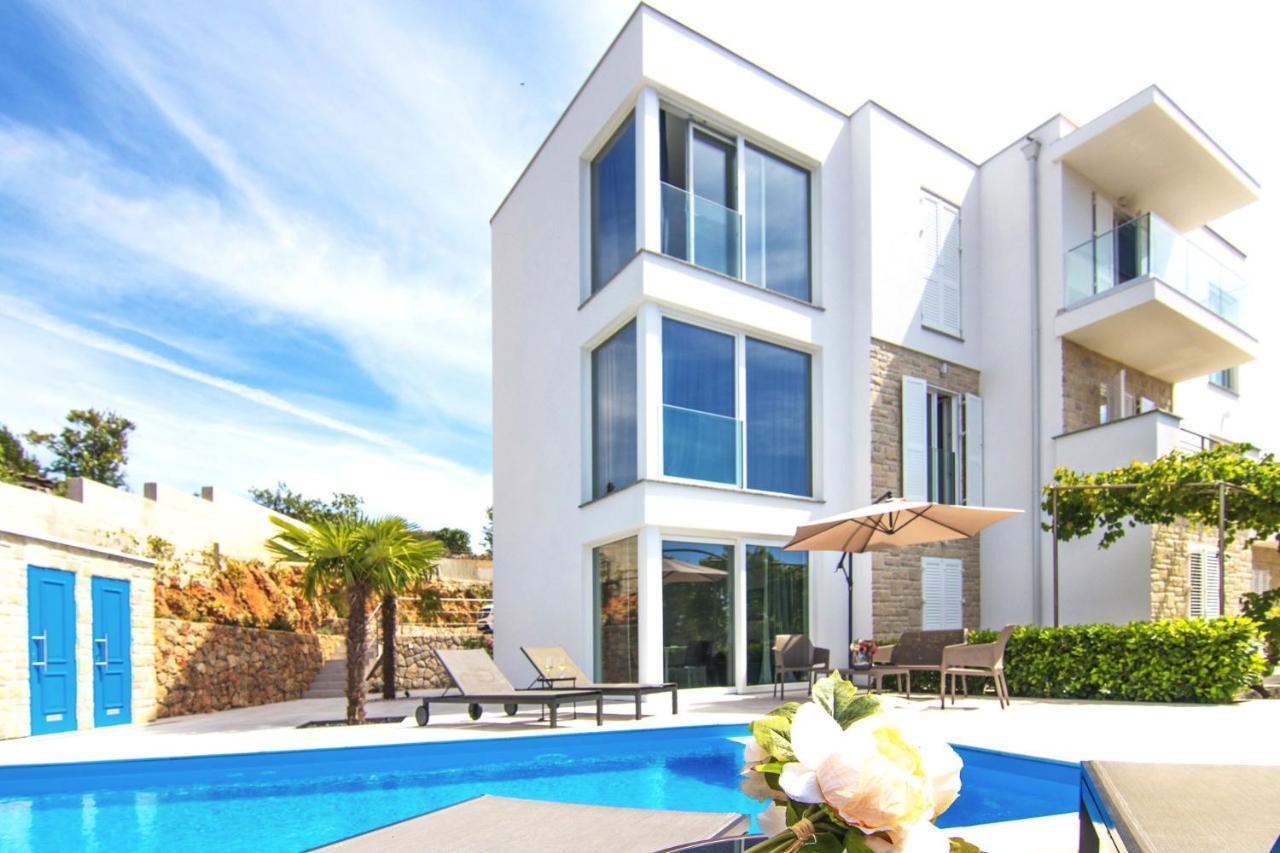Marina Di Portapisana Luxury Private Villa Krk Town Eksteriør bilde
